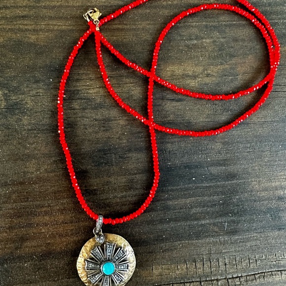 Theodosia Charleston, Red Beaded Necklace with Turquoise and Diamond Pendant. - Picture 3 of 3